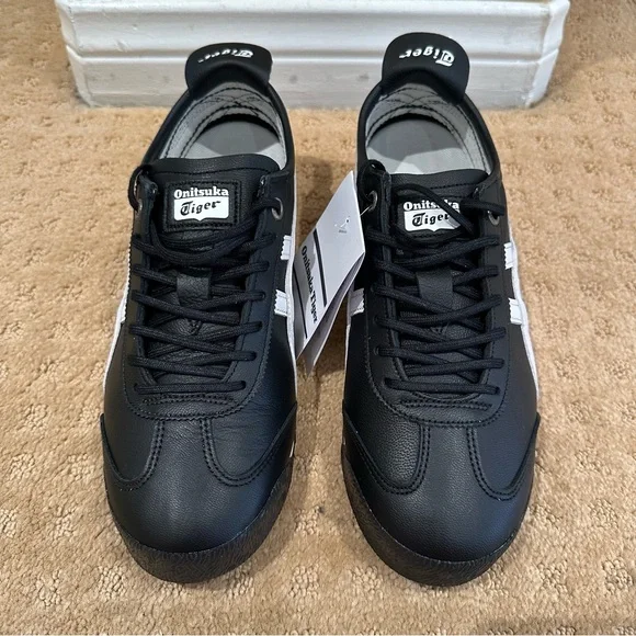 NWT Onitsuka Tiger Mexico 66 SD sneakers in black and white color way - Picture 3 of 8